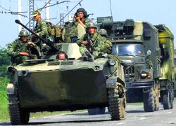 Армия РФ ведет перегруппировку в Украине и у границ