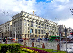 Праз беларускія банкі адмылі $100 мільёнаў