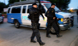 Шведские полицейские помогли школьнику сделать уроки