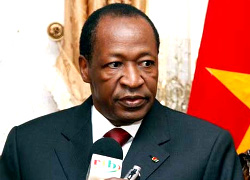 Президент Буркина-Фасо сбежал в Кот д'Ивуар