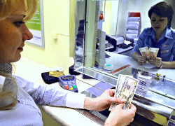 Expert forecasts: Dollar to cost from 17.500 to 30,000 rubles