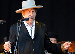 Боб Дилан выступил с концертом для единственного слушателя