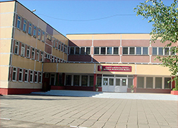 Mandatory donations in Minsk school: Parents pay $65 for windows