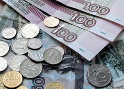 На торгах в Минске российский рубль рекордно обвалился