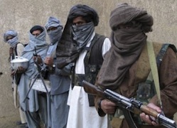 Баі ў цэнтры Кабула: талібы атакавалі гасцініцу для замежнікаў