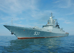 Корабль ВМС России замечен у границ Латвии
