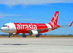 На месте крушения самолета Air Asia найдены два крупных объекта