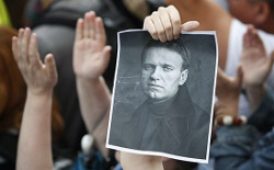 На акцию в поддержку Навального в Петербурге пришли две тысячи человек