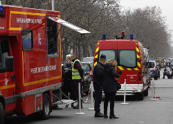Забойца парыжскага паліцэйскага і нападнікі на Charlie Hebdo былі знаёмыя