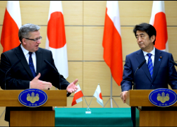 Президент Польши и премьер Японии: Война в Донбассе - угроза для мира