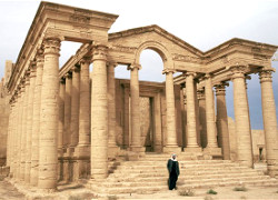 Ісламісты ў Іраку знішчаюць руіны горада III стагоддзя да нашай эры