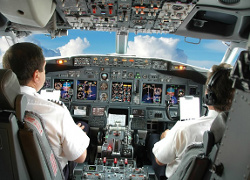 Пилот А-320 скрывал от авиакомпании проблемы со зрением