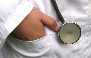 У Менску затрымалі лекара, які «незаконна выводзіў з запою»