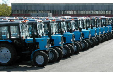 Nobody Wants To Buy Belarusian Tractors In Ukraine