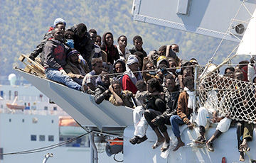 EU launches naval operation to foil human smugglers and traffickers in Mediterranean