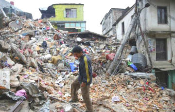 Жертвами землетрясения в Непале стали 2,5 тысячи человек