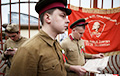 Агитпоезд БРСМ привез в Минск «пленного немца» и портрет Сталина