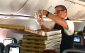 Пілот затрыманага рэйса замовіў піцу для пасажыраў наўпрост у самалёт