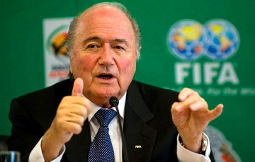 Блаттер отказался покидать пост главы ФИФА по требованию спонсоров