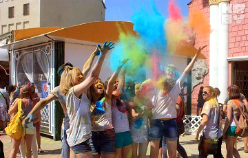 Участников Color Fest в Минске не пускали в метро