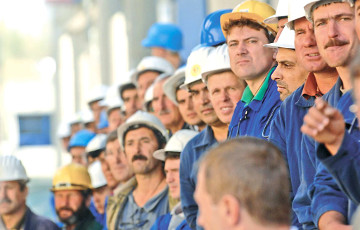 50 тысяч занятых у машынабудаванні беларусаў страцяць працу