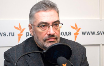Павел Фельгенгауэр: Наступление в Донбассе может начаться в августе - сентябре