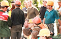 Minsk Tractor Plant Worker: People, Let’s Support Workers Of Belarusian Metallurgical Plant!