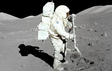 СК РФ предложил провести международное расследование высадки на Луну