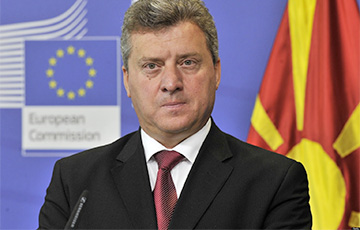 Президент Македонии наложит вето на закон о втором официальном языке