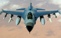 F-16 американских ВВС столкнулся c легкомоторным самолетом