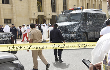 Трэці тэракт за дзень: выбух у мячэці Кувейта
