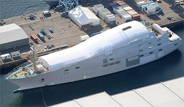 «Форбс» с белорусскими корнями заказал самую большую яхту в мире