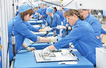 Belarus Sells Homselmash, Haryzont And 11 Other Enterprises