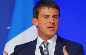Відэафакт: Экс-прэм'ер Францыі ледзь не атрымаў аплявуху падчас візіту ў Брэтань