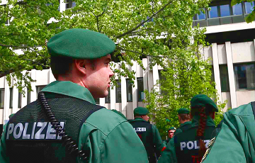 Полиция Берлина задержала двух человек в ходе антитеррористических рейдов