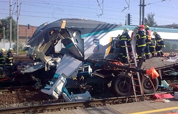 В Чехии поезд столкнулся с грузовиком: двое погибших, 15 раненых
