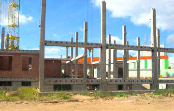 На витебской швейной фабрике КИМ полгода не выплачивают зарплату