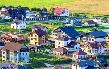 Кто из российских чиновников покупает белорусскую недвижимость