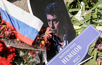 В Москве вновь разрушили народный мемориал Бориса Немцова