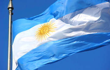 Аргентына пачала масава адмаўляць расейцам у ДНЖ і падаўжэнні знаходжання
