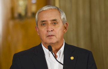Экс-президента Гватемалы заключили под стражу