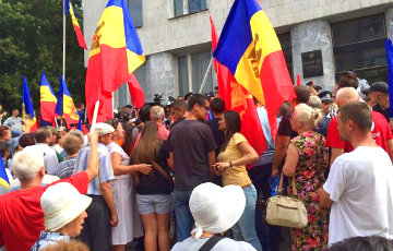 Протесты в Кишиневе: демонстранты заблокировали несколько улиц