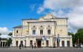 Белорусы бойкотируют мероприятия, которые власти устраивают в Купаловском театре