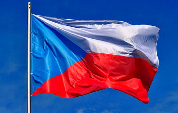 Чехия заявила о готовности отправить в Украину военных на помощь ВСУ
