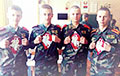 NEXTA: В Бресте школьники ответили лозунгом «Жыве Беларусь!» на песню об «офицерах-россиянах»