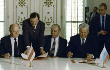 28 лет назад Беларусь окончательно стала свободной от СССР