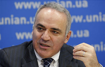 Garry Kasparov: In Critical Situation Lukashenka To Join "Kingpin" Putin