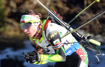 Белорусские биатлонистки попали в топ-8 в женской эстафете
