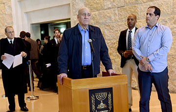Экс-премьер Израиля Ольмерт приговорен к полутора годам тюрьмы