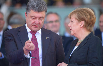 Poroshenko Calls Minsk Agreements’ Implementation “Horrible”